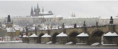 Prague: le Pont Charles et le Chateau