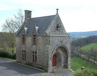 ND des Portes, ancien ossuaire. Sacristie  aujourd'hui